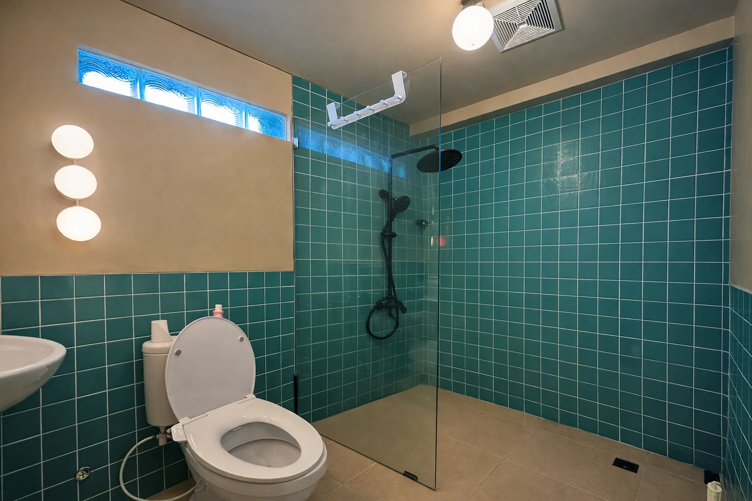 Bathroom Interior Maya Garden Manor