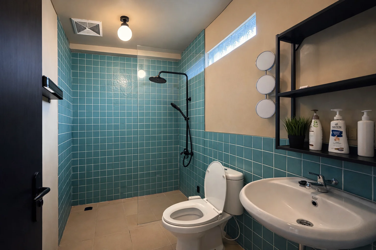 Bathroom Maya Garden Manor